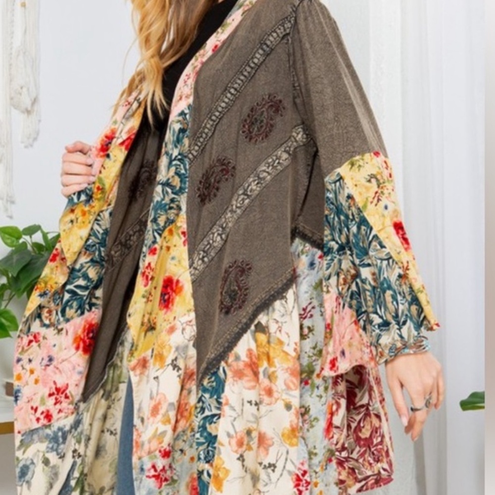 Floral young threads Patchwork Open Front duster … - image 2